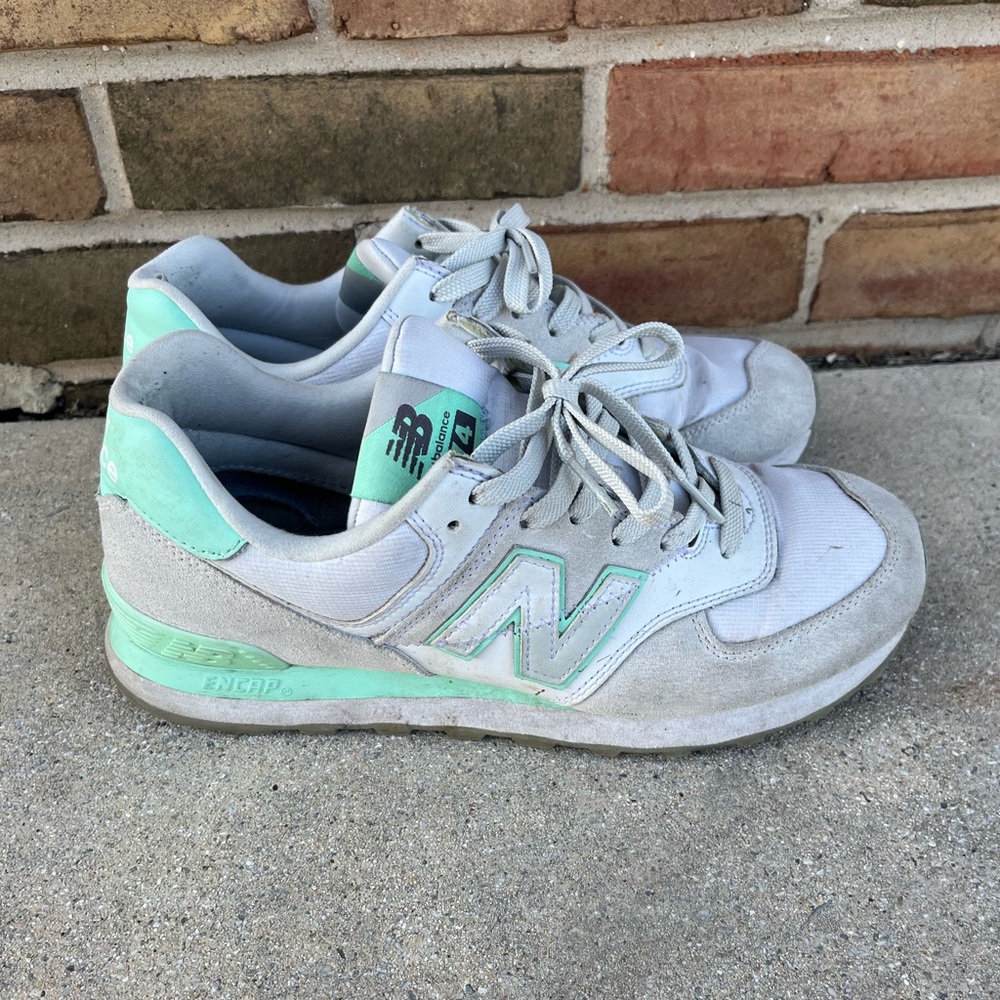New Balance 574 Women’s Gray & Mint